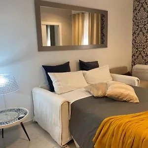 Via Del Corso Apartment Rom